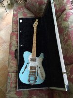 72_tele_thinline_RI_in_case.jpg